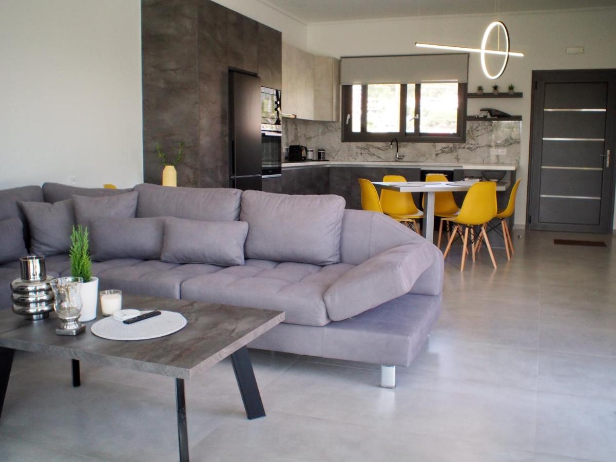 Nostos Luxury Villas With Private Pool In Nafpaktos Bagian luar foto