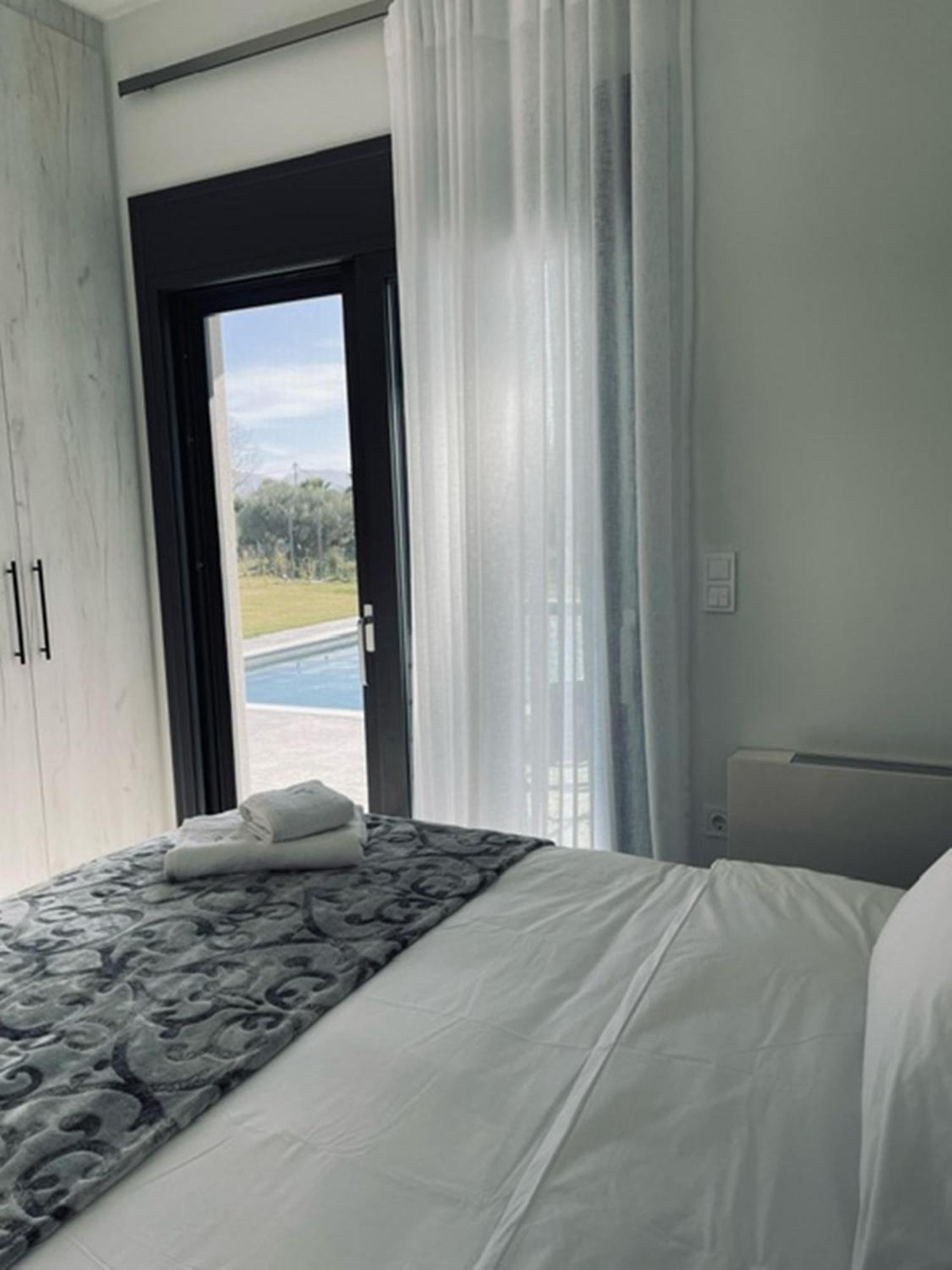 Nostos Luxury Villas With Private Pool In Nafpaktos Bagian luar foto